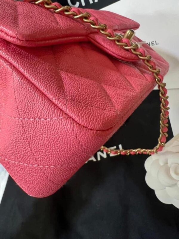 Chanel bag mini top handle in pink caviar GHW - Image 11