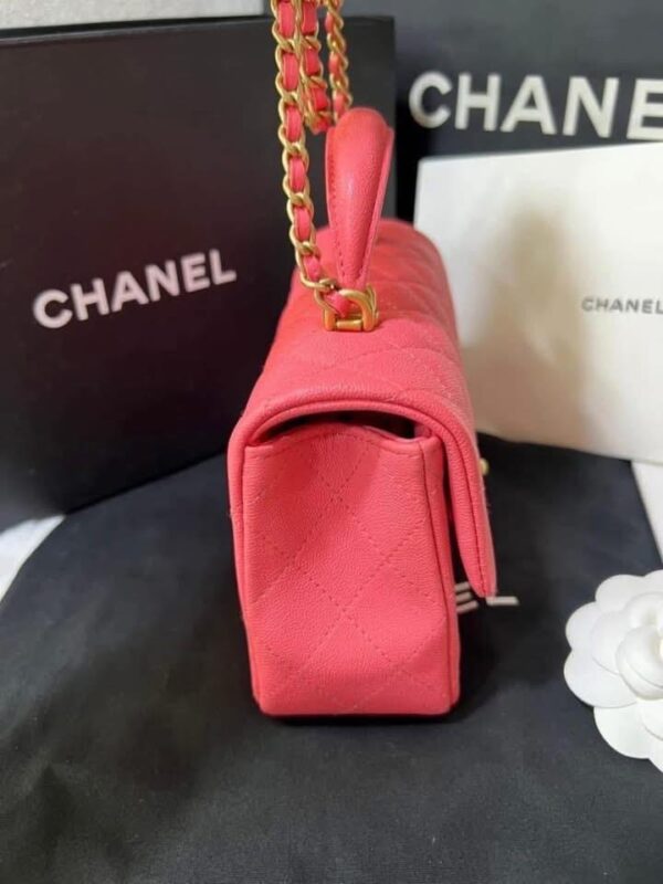 Chanel bag mini top handle in pink caviar GHW - Image 2