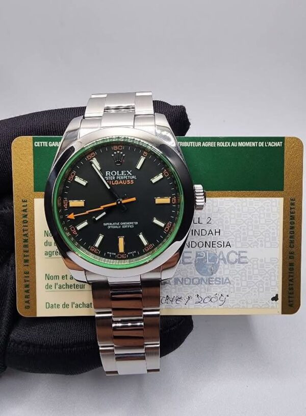 Milgau££ 116400gv with Cert Green crystal  V serial Cert dated 2009 11 links