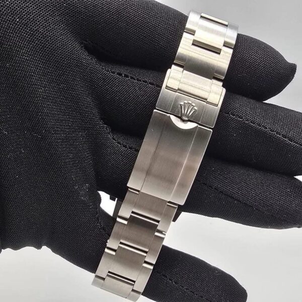 Rlx Explorer 214270 - Image 4